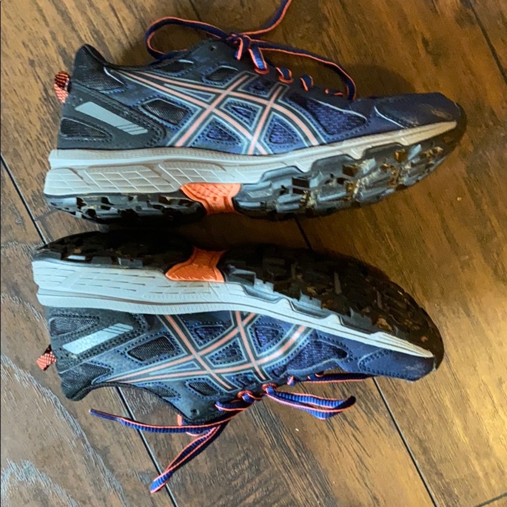 Women’s ASICS - Picture 6 of 6